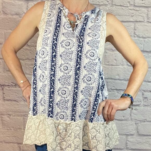 Umgee boho lace sleeveless tunic blouse - Picture 1 of 7